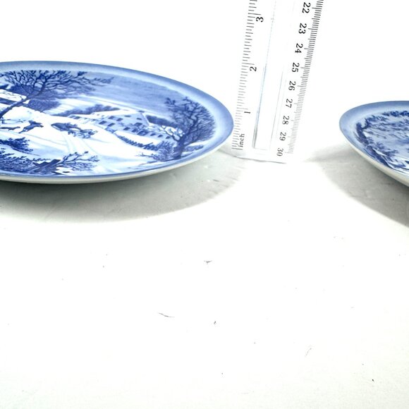 Vintage Blue White Currier & Ives “Old Homestead in Winter” Japan Plate Set of 2 - Picture 7 of 7